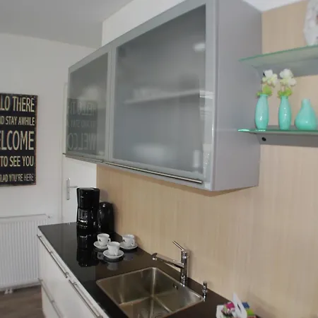 Holiday home Modern Holiday Home, Alkmaar At 15km