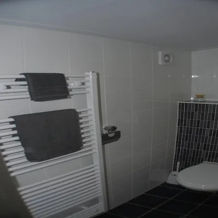 Modern Holiday Home, Alkmaar At 15km Holiday home West-Graftdijk