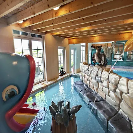 Modern Holiday Home, Alkmaar At 15km Holiday home *