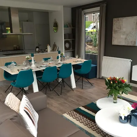 Modern Holiday Home, Alkmaar At 15km Holiday home *